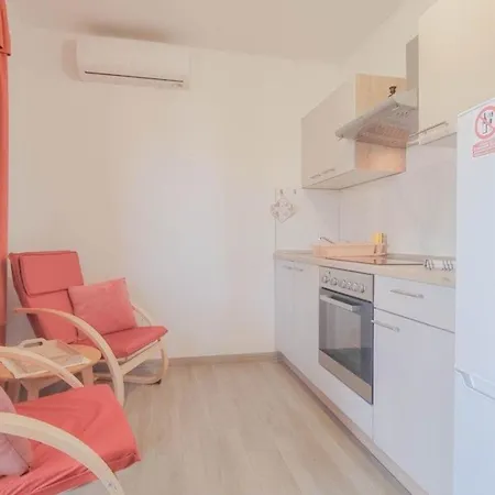 Studio Fur 2 Personen Ca 28 Qm In Novigrad, Istrien Istrische Riviera * Новиград